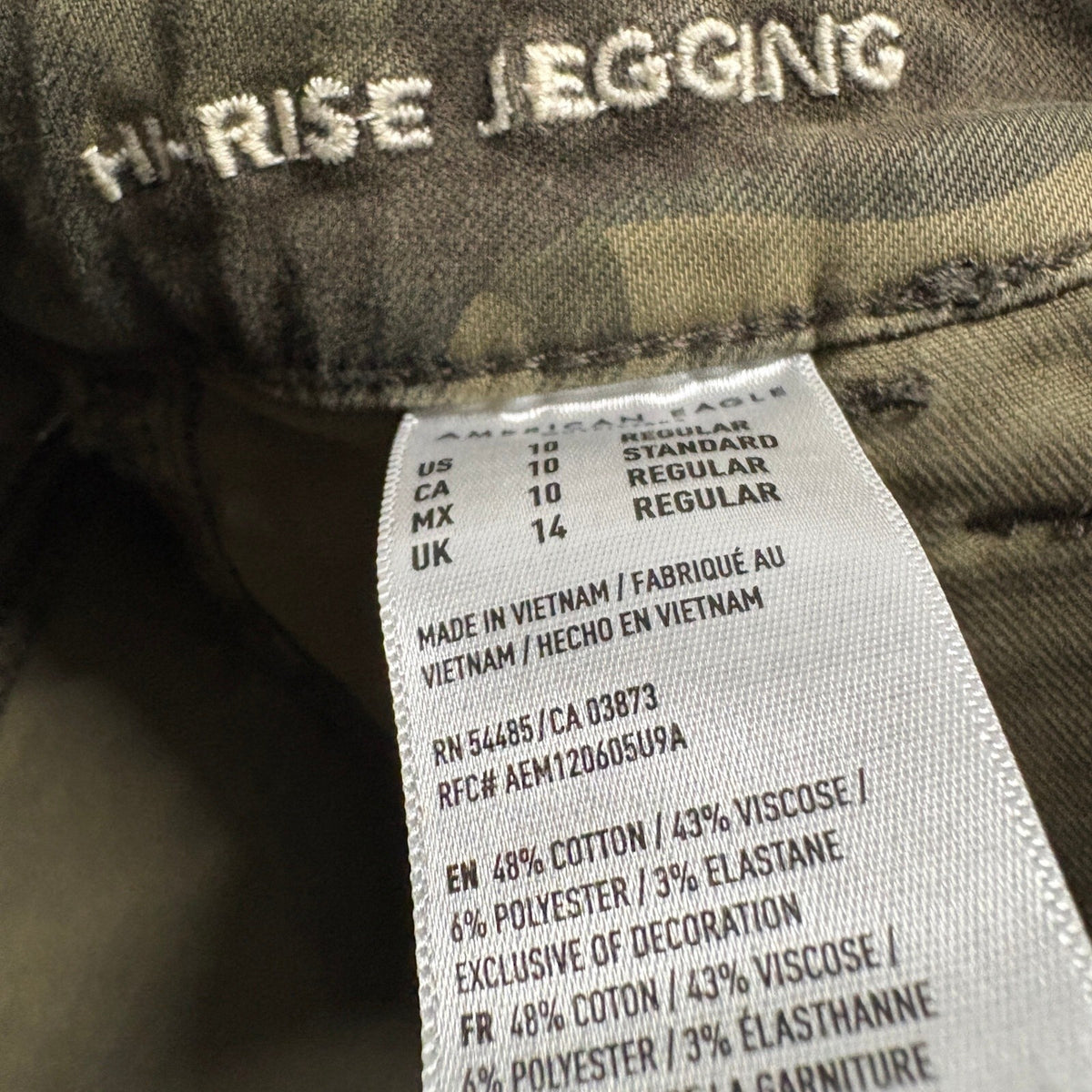 American Eagle Hi Rise Jegging Womens 10 Camo High Waisted Super Stretch Pants