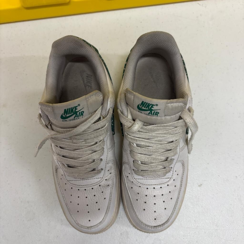 Nike Air Force 1 Low Green Paisley Womens Size 8 White Sneakers DH4406-102