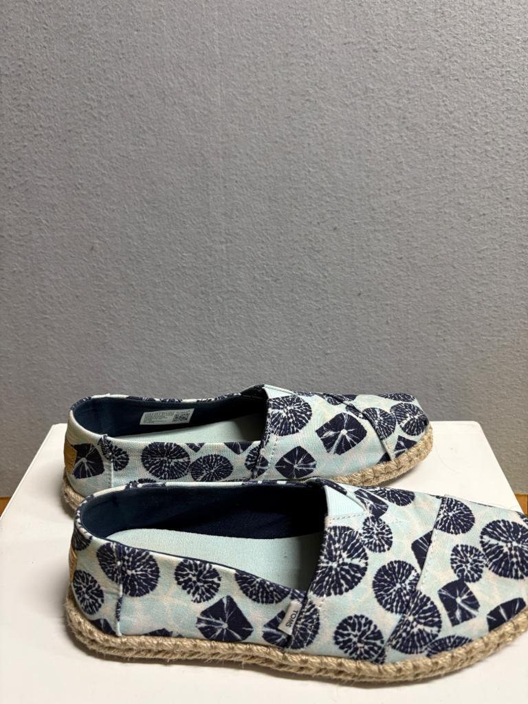 TOMS Alpargata Espadrille Flats Womens Size 6.5 Blue White Geometric Slip On