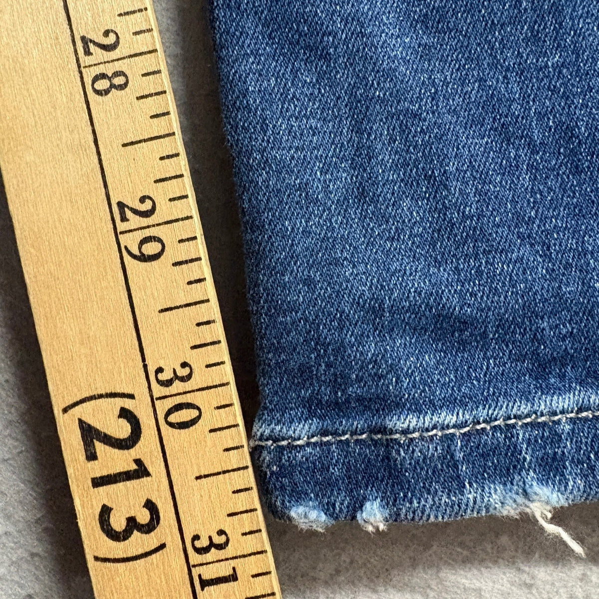 Joe's Jeans Womens Size 32 Blue Denim Stretch Straight Leg Jeans Medium Wash