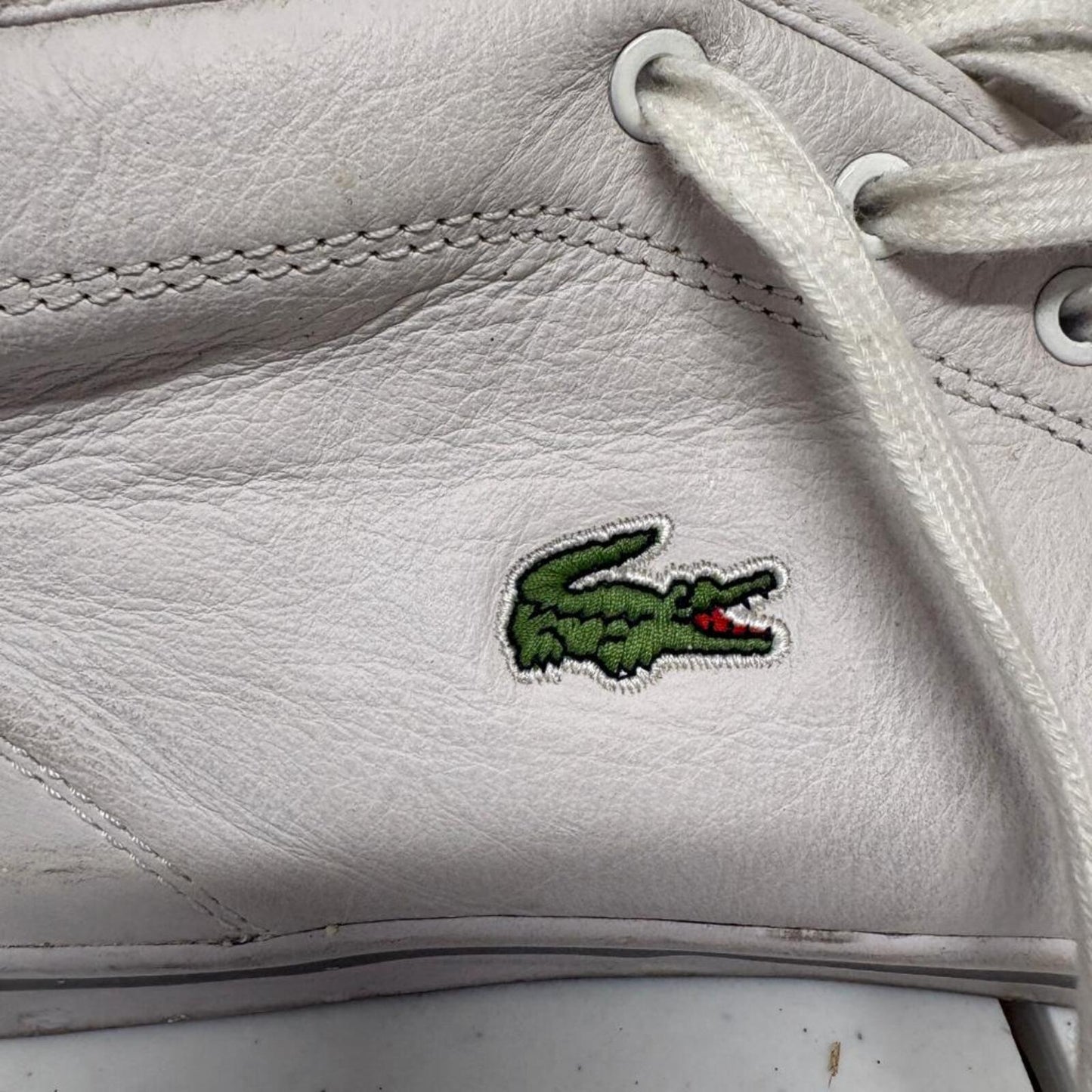 Lacoste Ampthill LCR Mens Size 11 White Leather Mid Top Casual Sneakers