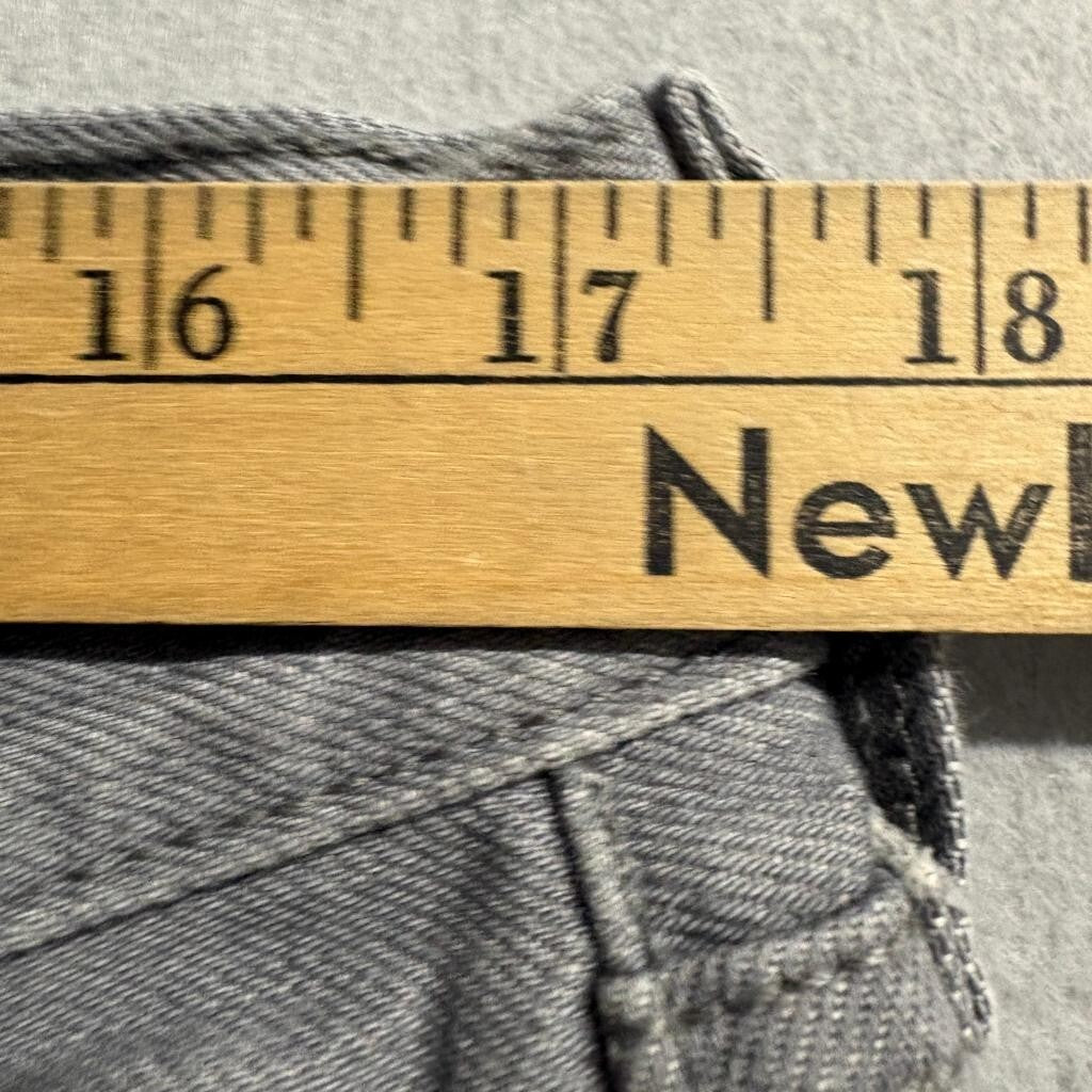 Levis 501 Womens Gray Denim Jeans Cut Off Raw Hem Size 36x32 Actual 35x23.5