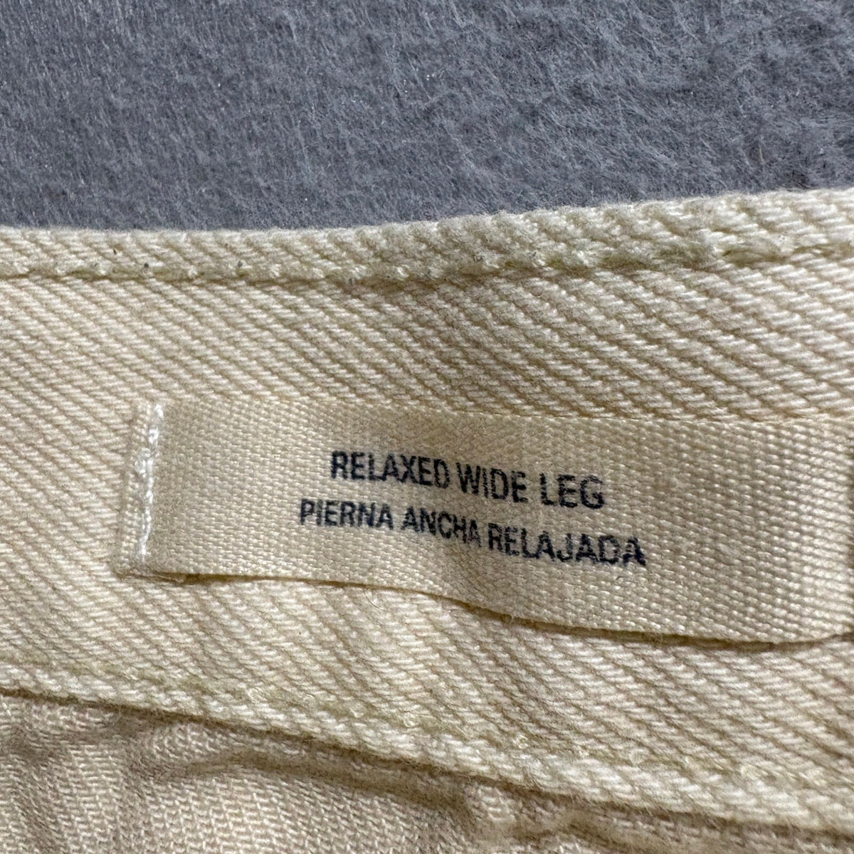 Universal Thread Womens Relaxed Wide Leg Jeans 10R Beige Cream High Rise Denim
