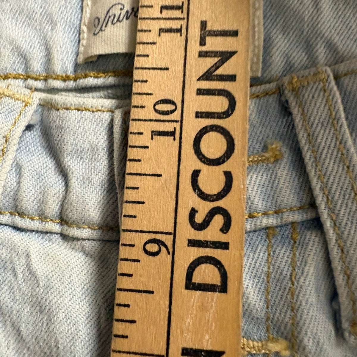 Universal Thread Vintage Straight Jeans Womens 00/24R Light Wash Distressed Blue