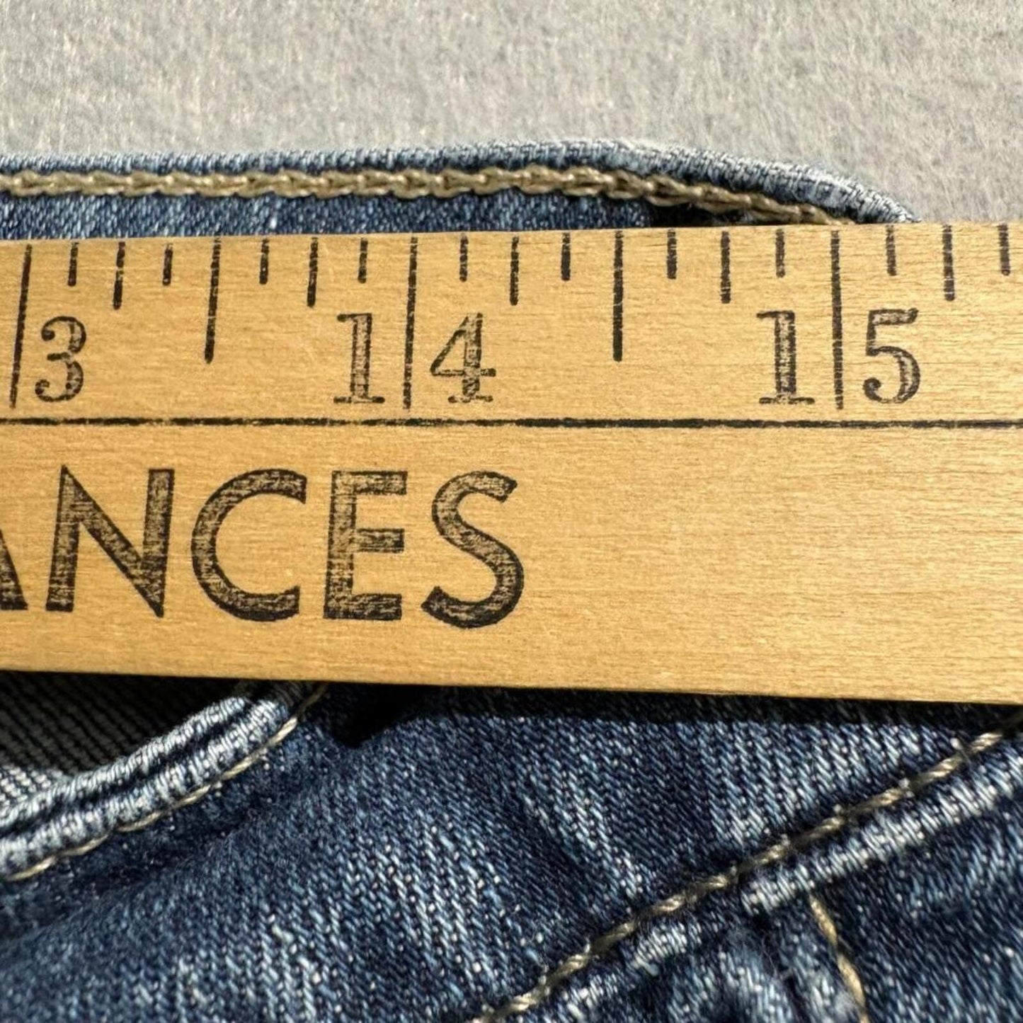 Levi's 524 Too Superlow Jeans Womens 9 Short Blue Denim Low Rise Slim Straight