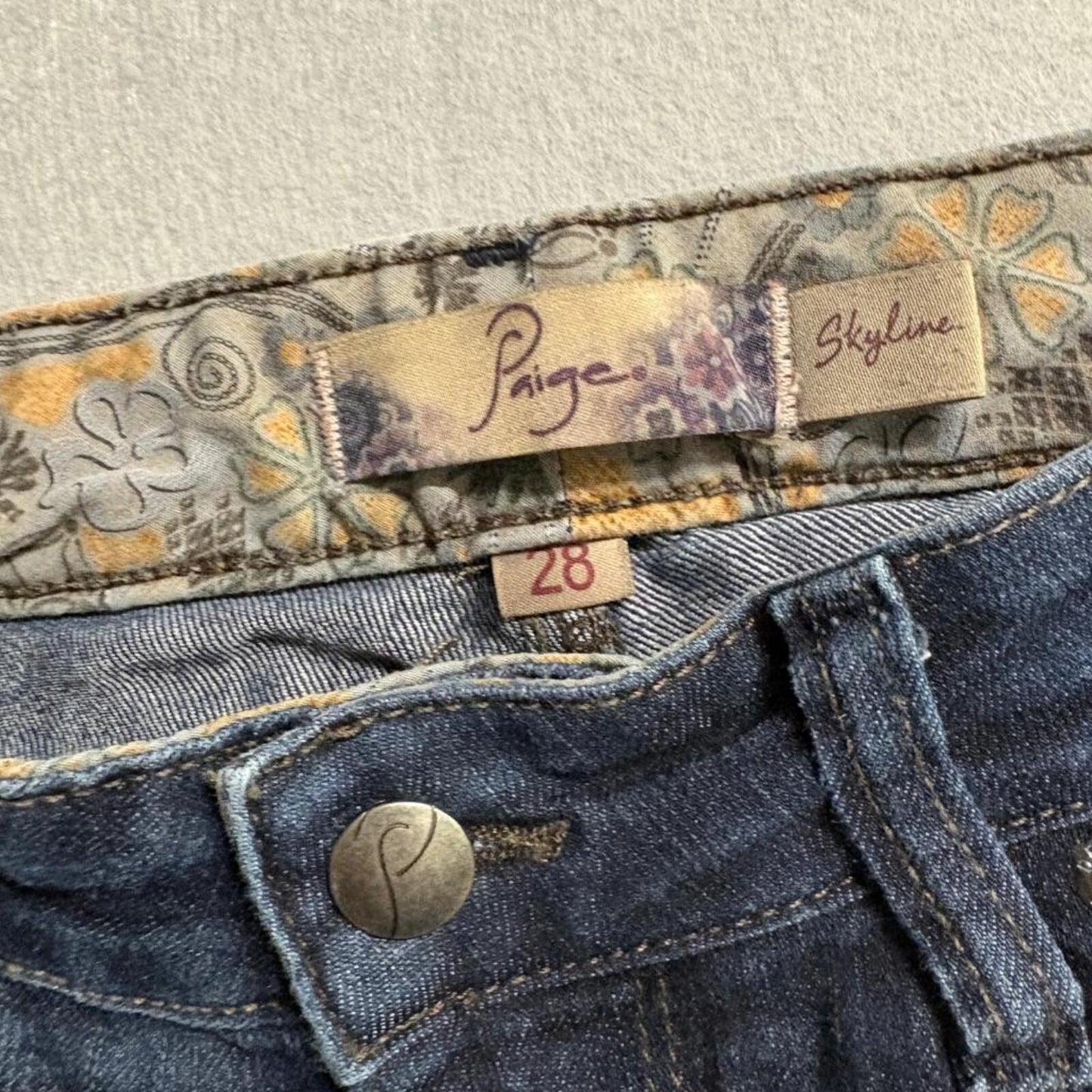 Paige Premium Denim Skyline Skinny Jeans Womens Size 28 Dark Wash Stretch
