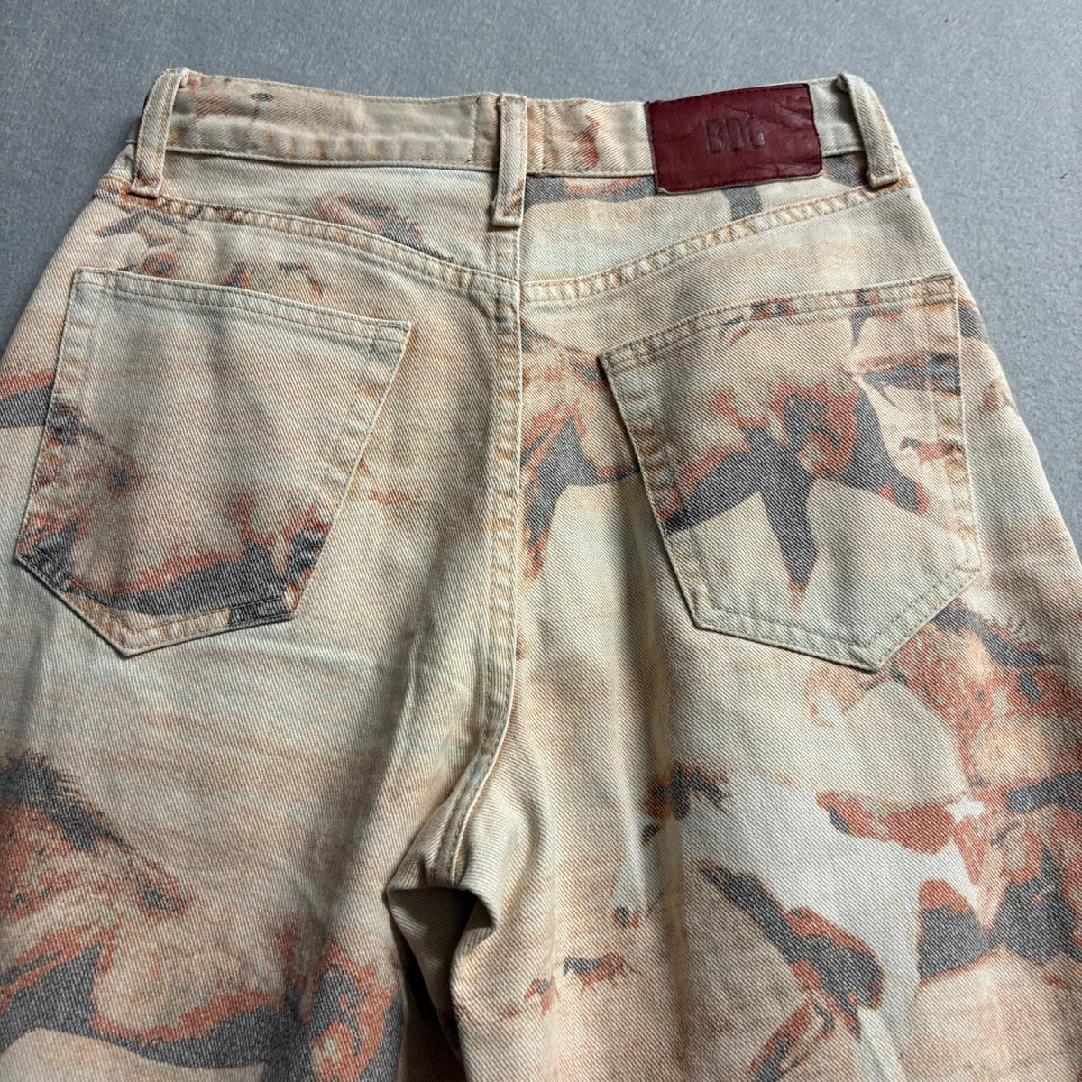 BDG Urban Outfitters Horse Print High Rise Baggy Jeans Womens Size 26