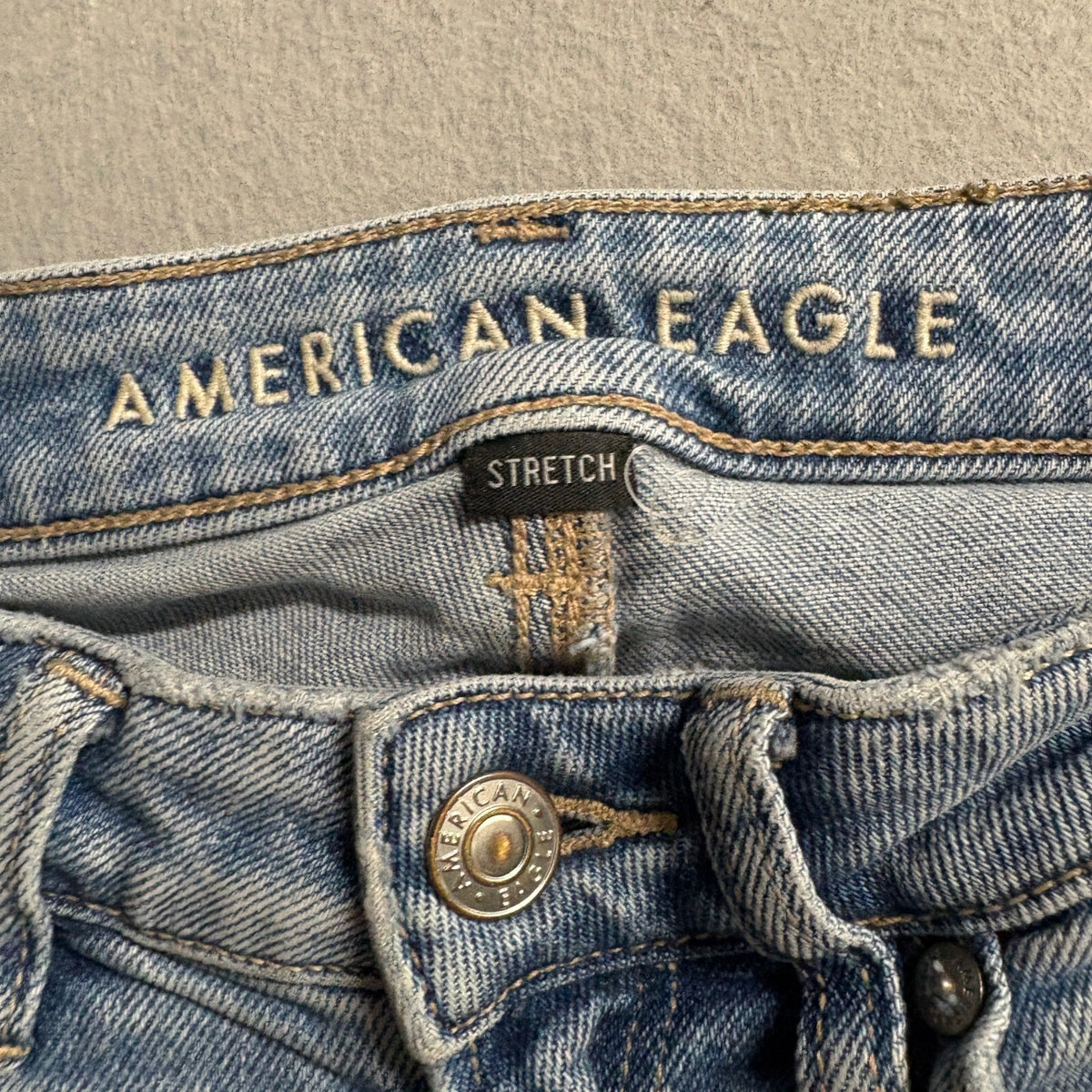 American Eagle Mom Jeans Womens Size 0 Blue Distressed Stretch Denim High Rise