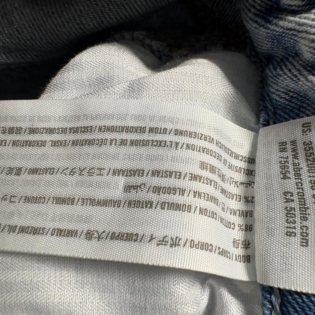 Hollister Ultra High Rise Mom Jeans Womens 1R W25 L27 Light Wash Denim Stretch