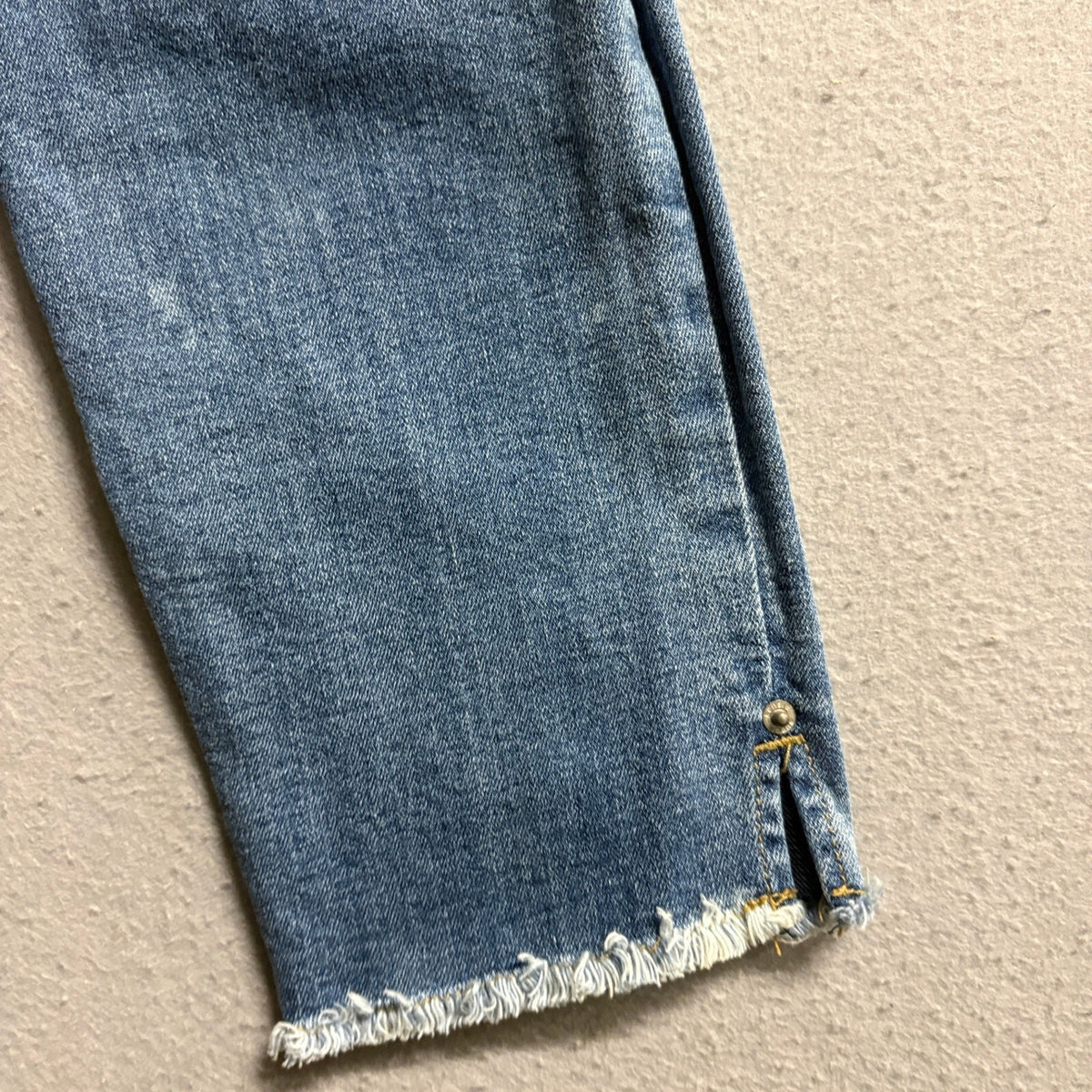 Kensie Jeans Womens 10/30 Blue Denim The Ultimate High Rise Skinny Fray Hem