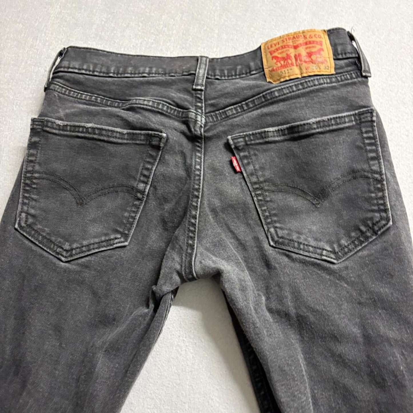 Levi's 511 Slim Fit Distressed Jeans Mens 30x32 Black Ripped Denim Pants