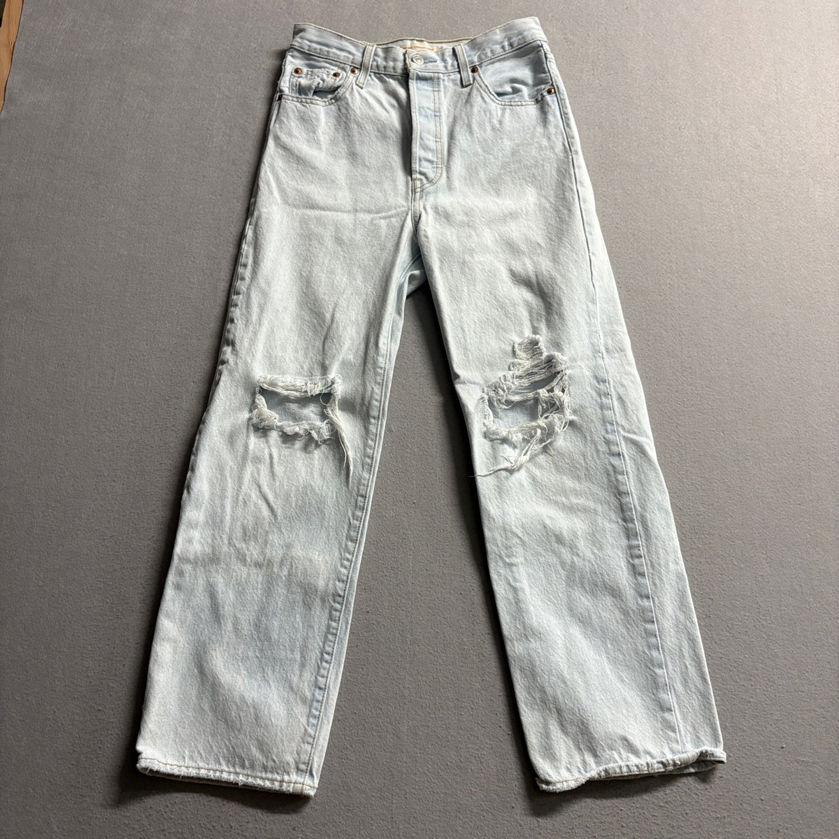 Levi's Ribcage Straight Ankle Jeans Womens 26 Light Wash Distressed Ripped Denim