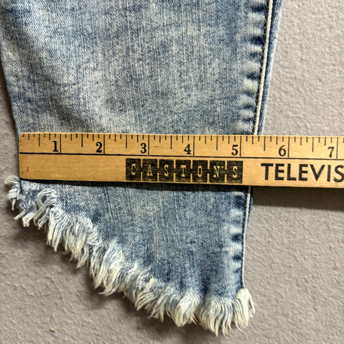 William Rast Highrise Crop Jeans Womens 29 Blue Acid Wash Distressed Frayed Hem