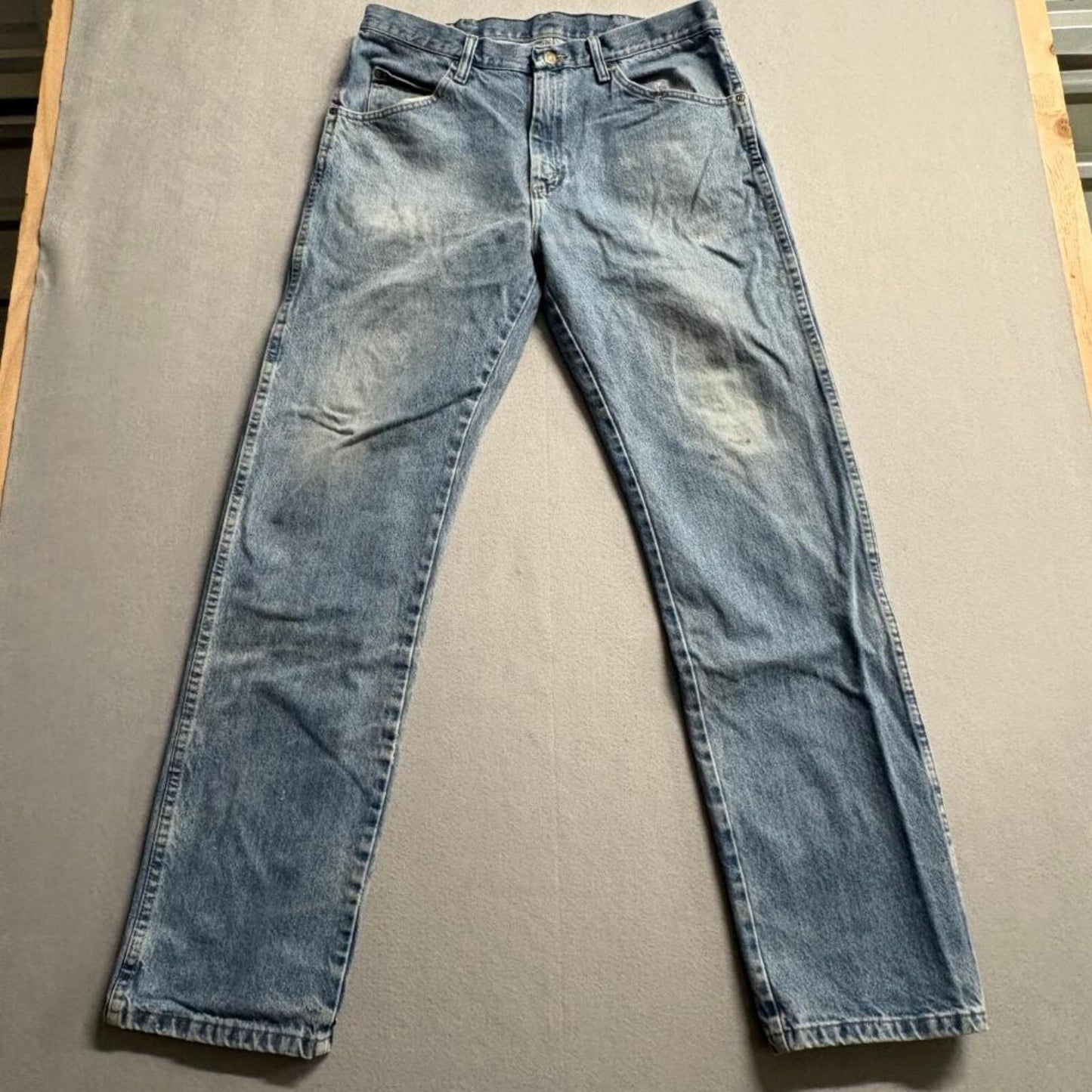 Wrangler Regular Fit Jeans Mens 34x34 Light Wash Blue Denim Straight Leg 96501DS