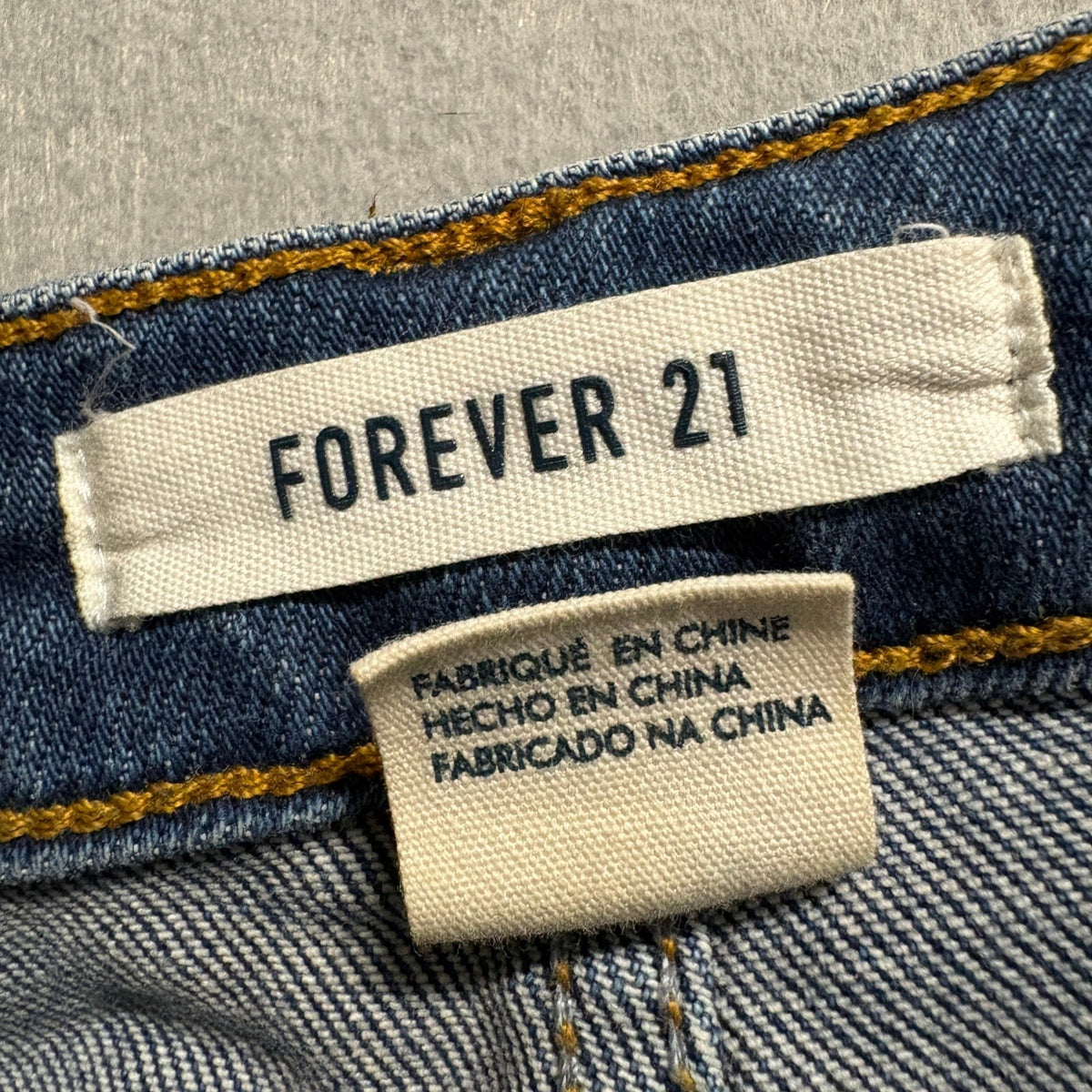 Forever 21 Distressed High Rise Jeans Womens Size 29 Blue Denim Frayed Hem