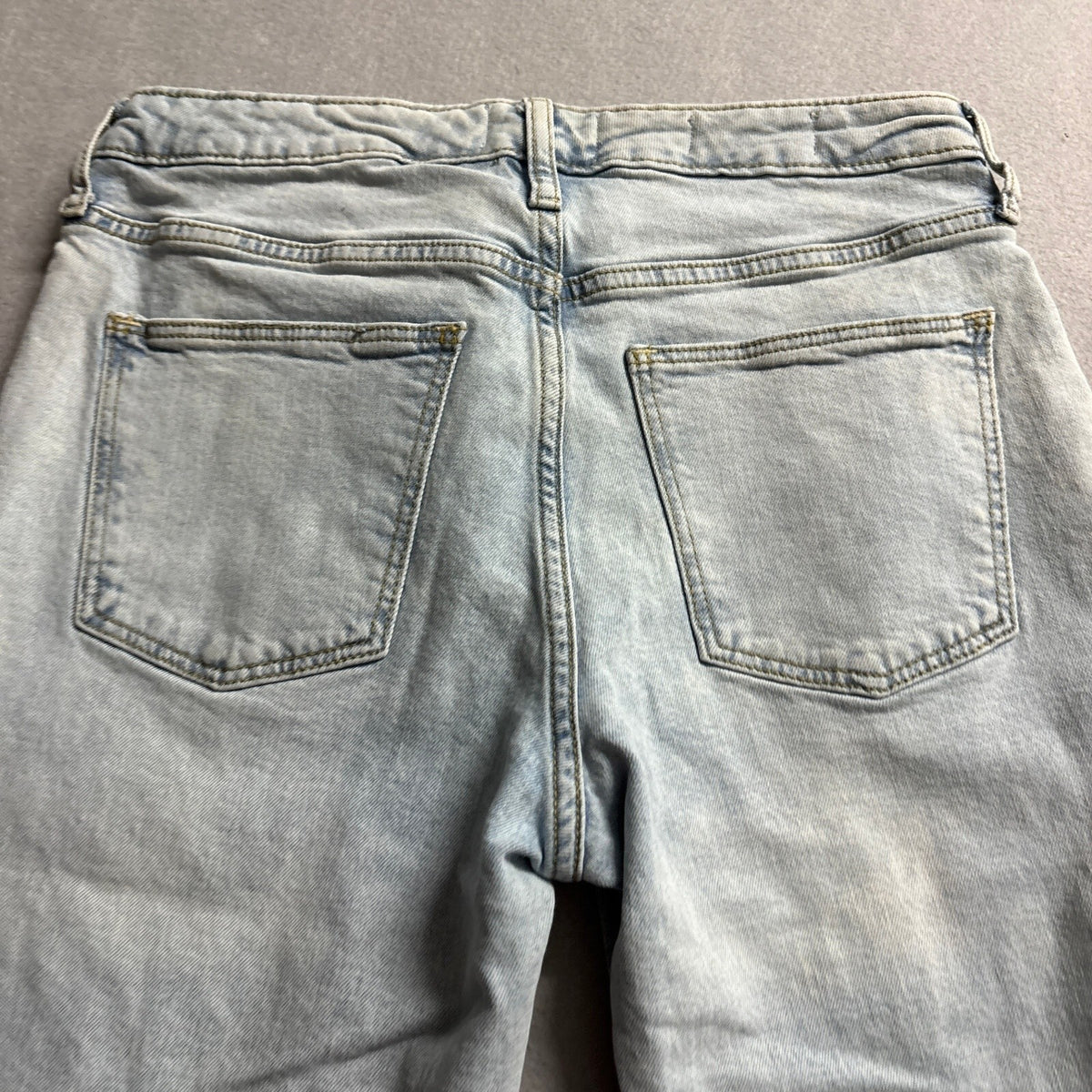 Universal Thread High Rise Slim Straight Jeans Womens 8/29R Light Wash Seamed