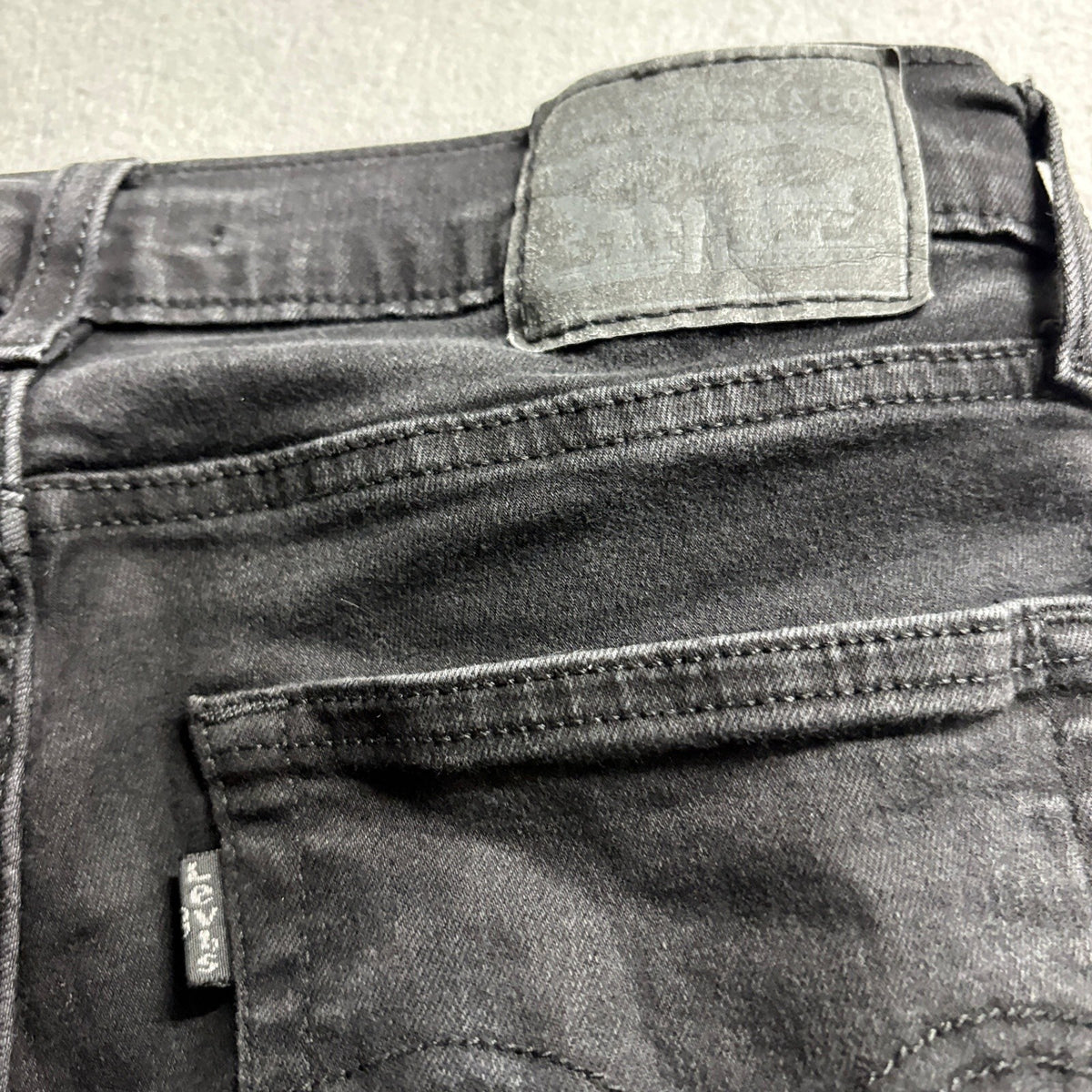 Levi's 724 High Rise Straight Jeans Womens 27 W27 L30 Black Stretch Denim Pants