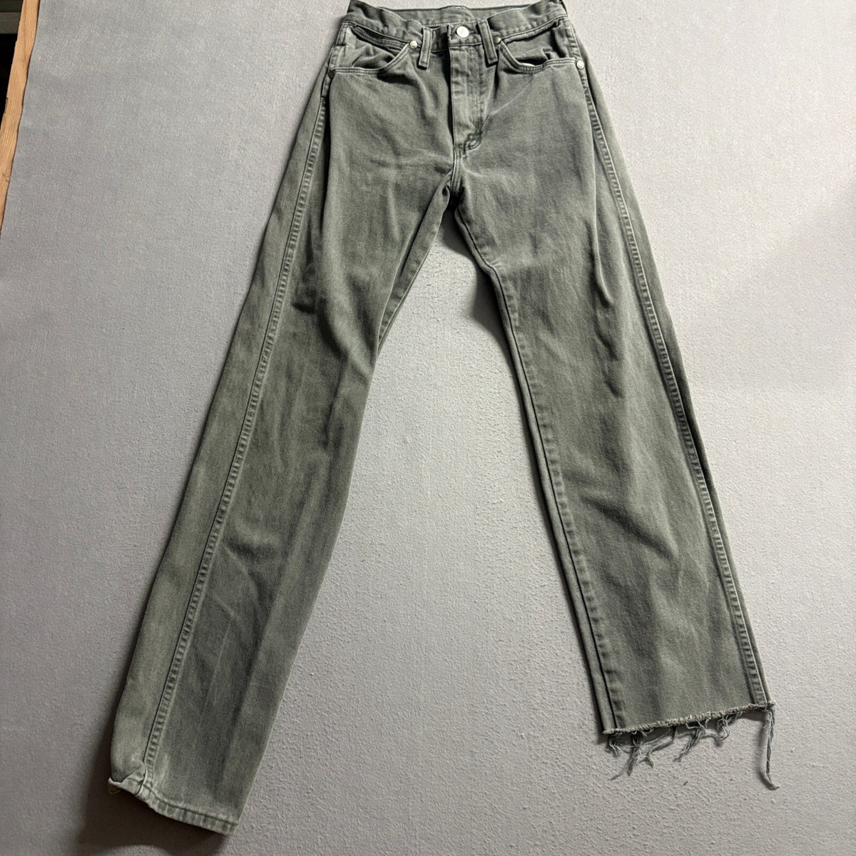Wrangler High Rise Straight Leg Jeans Womens Green Gray Raw Hem Denim