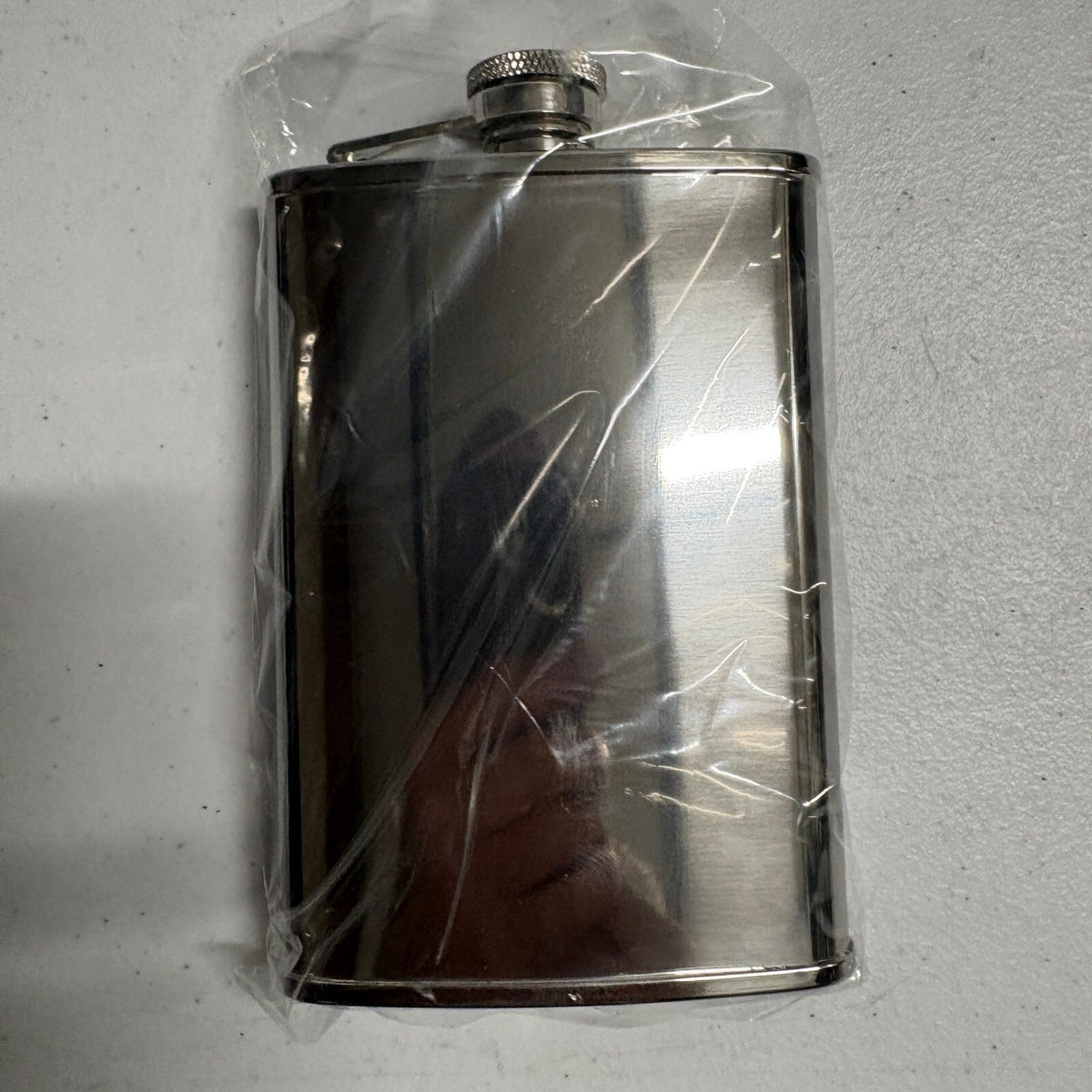 Stainless Steel Hip Flask 8 oz Silver Liquor Flask Pocket Flask NIB Boxed