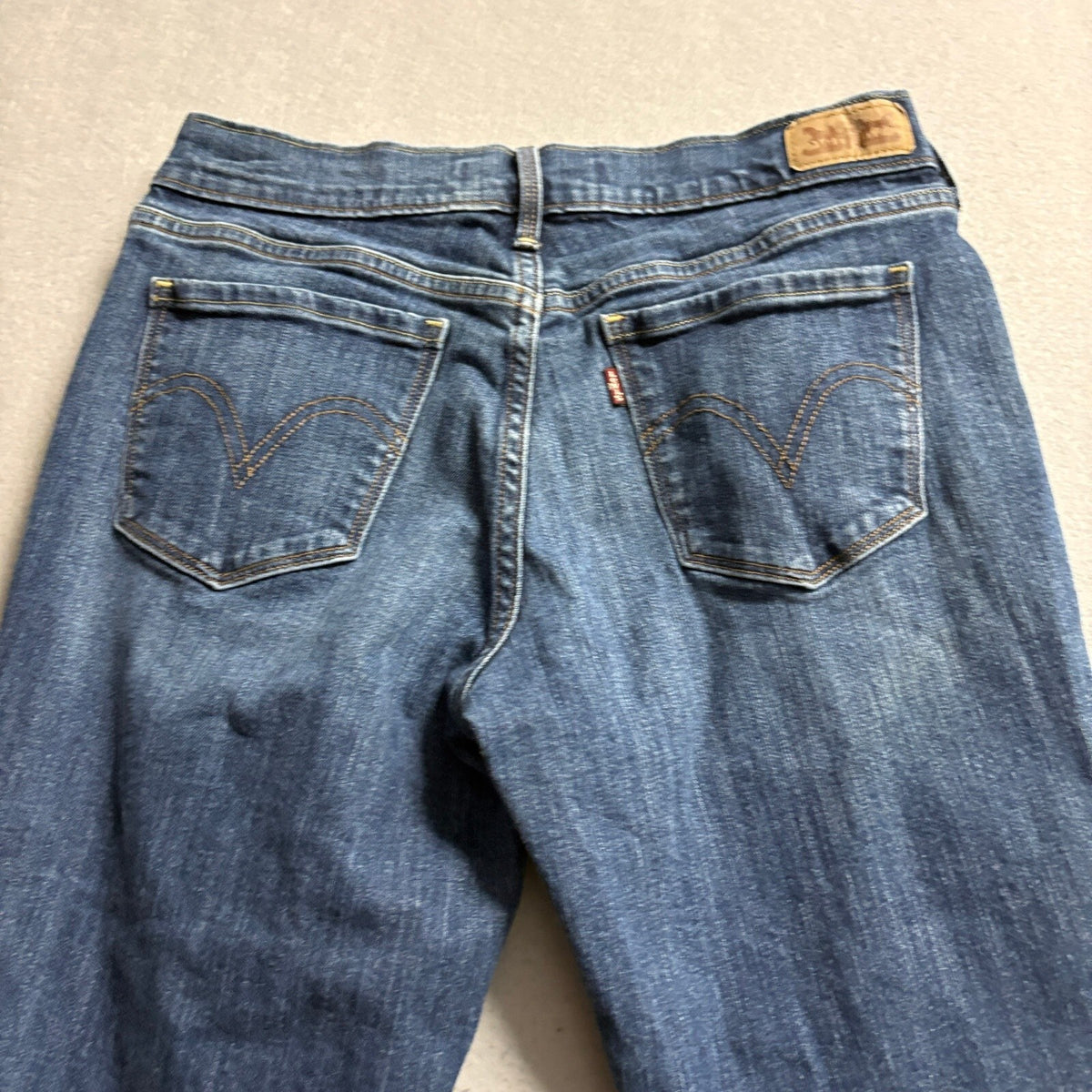 Levis 505 Straight Leg Jeans Womens Size 4 Medium Wash Denim Blue W27 L32