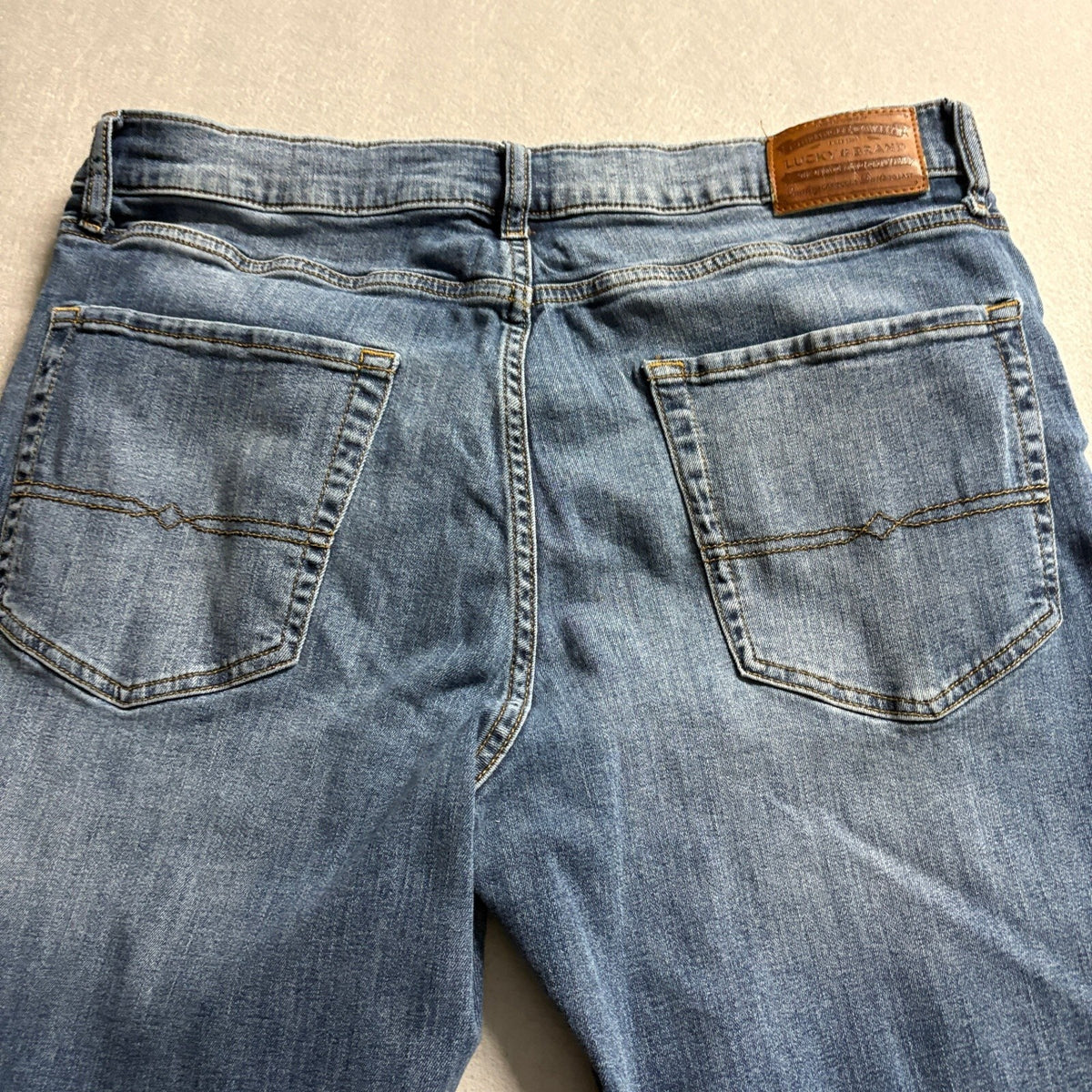 Lucky Brand 223 Straight Fit Jeans Mens 36x30 Medium Wash Denim Stretch Pants