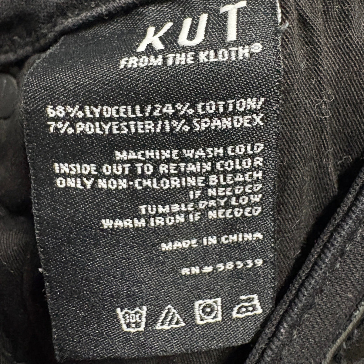 KUT from the Kloth Amy Crop Straight Leg Jeans Womens Size 2 Black Stretch Raw