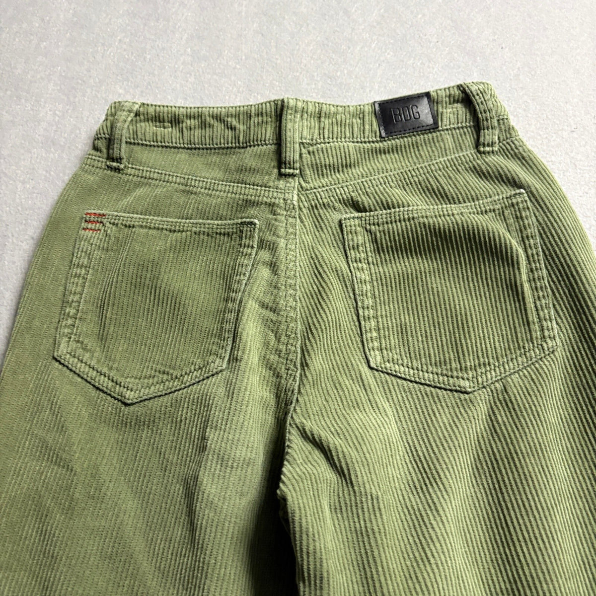 BDG Urban Outfitters Mom High Rise Corduroy Pants Womens Size 24 Green Cotton