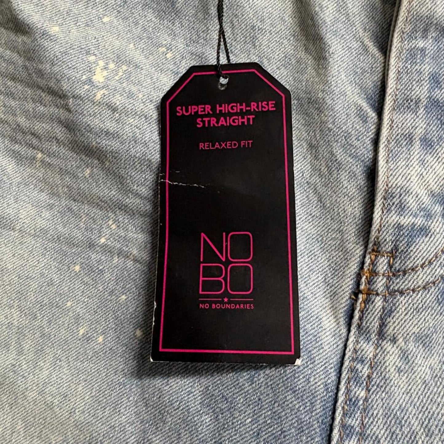 No Boundaries Super High Rise Straight Jeans Womens 17 Light Wash Distressed