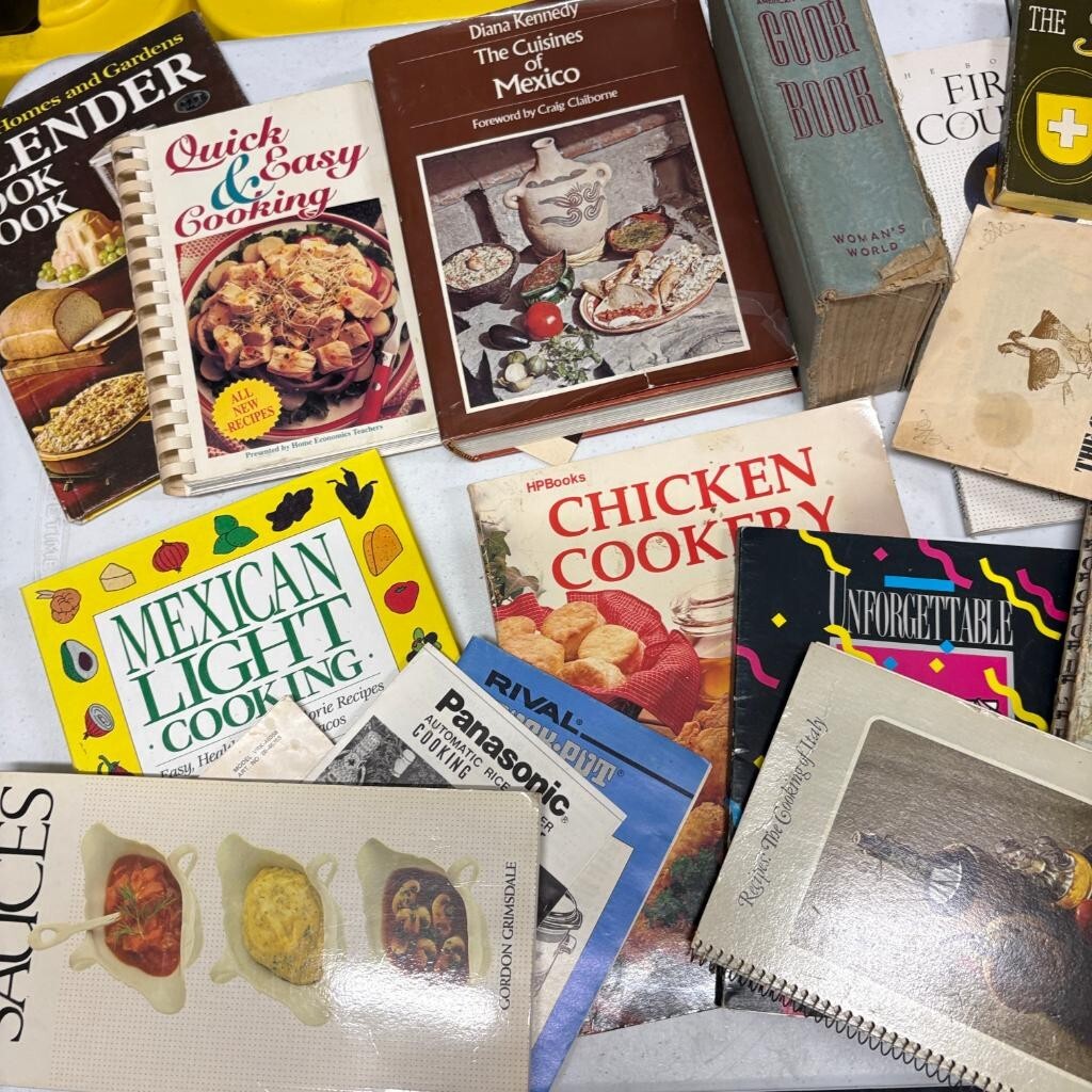Vintage Cookbook Lot of 18 Retro Cook Books Mexican Fondue Seafood Oriental