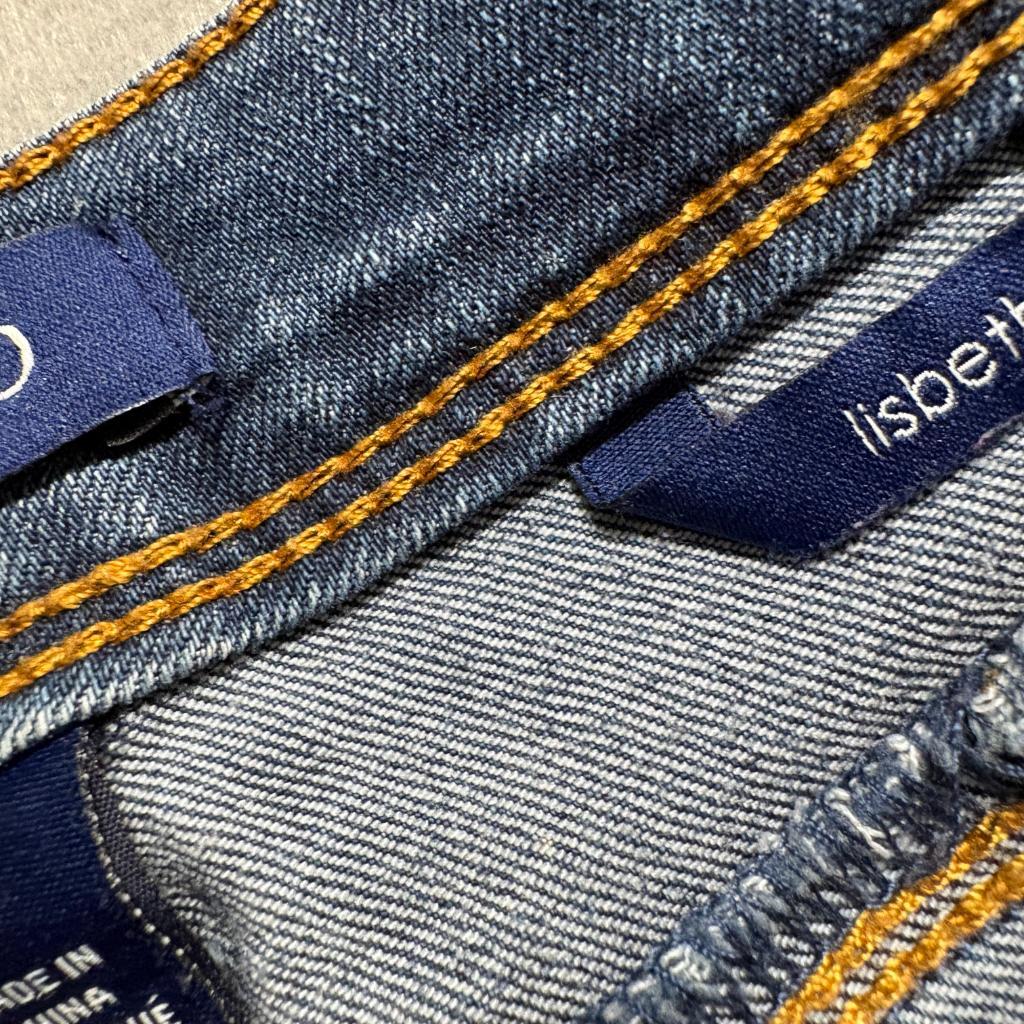 Bandolino Mandie Lisbeth Embroidered Jeans Womens Size 8 Blue Denim Raw Hem