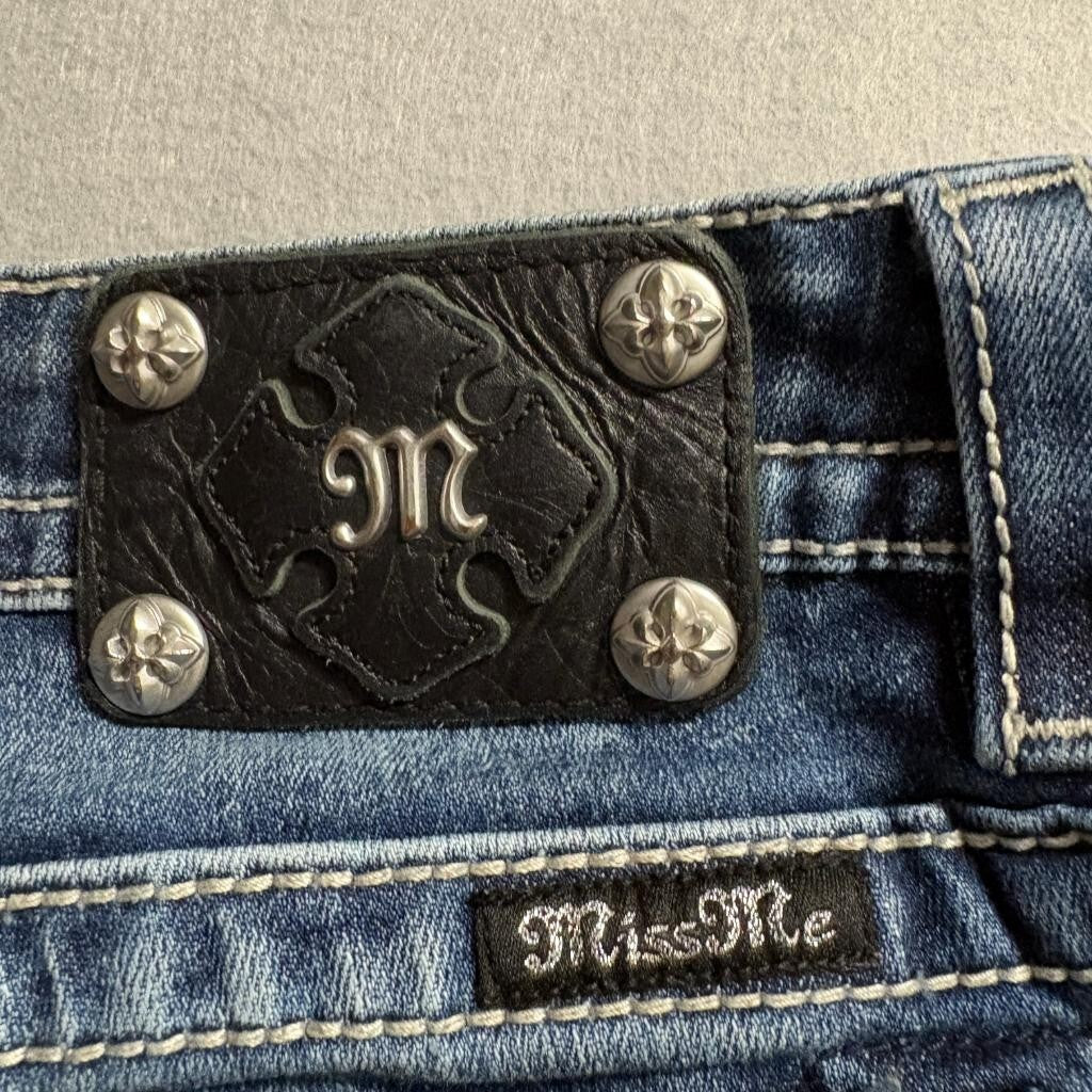 Miss Me Signature Bootcut Jeans Womens Size 30 Dark Wash Fleur De Lis