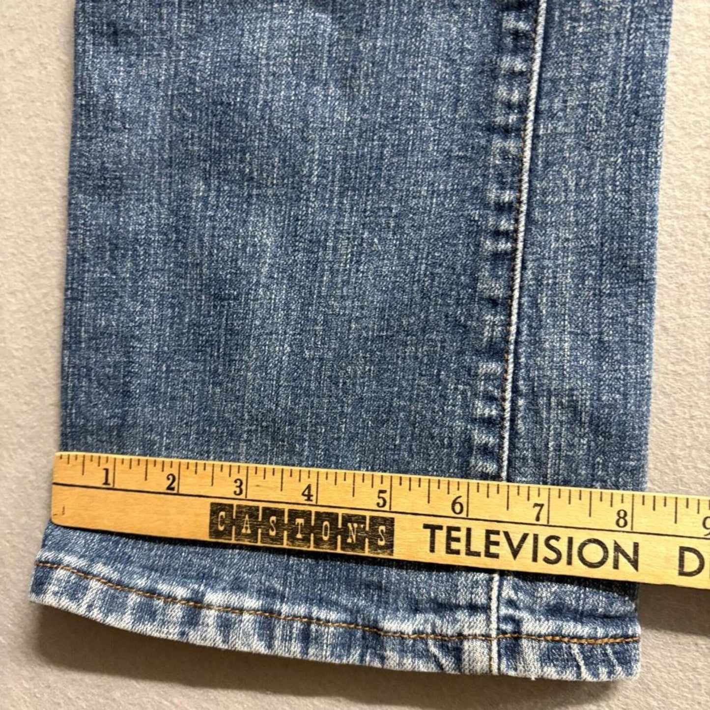 Levis 515 Bootcut Jeans Womens 10M Blue Denim Stretch Mid Rise Medium Wash