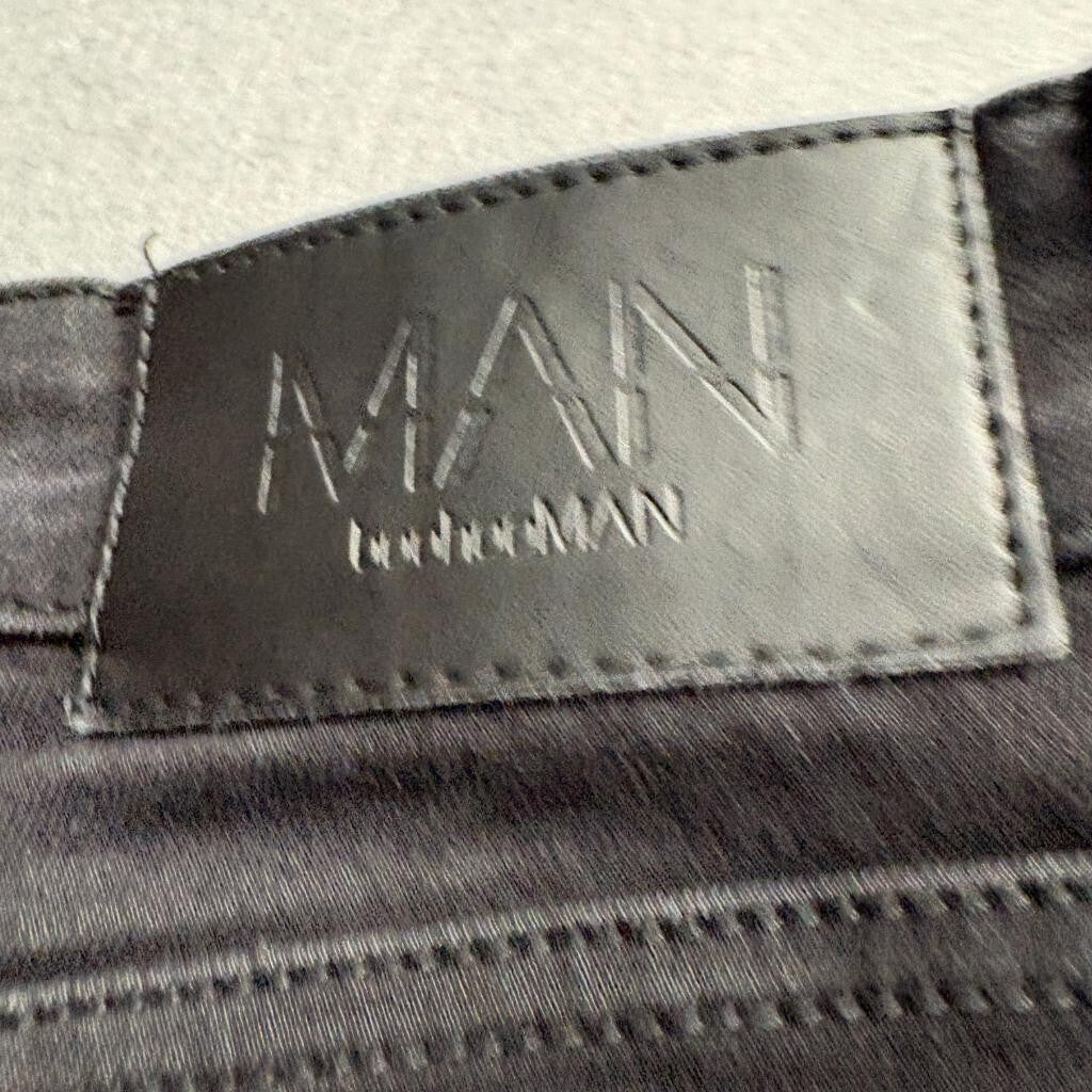 BoohooMAN Mens Distressed Flare Jeans Black Stretch Denim Size 36 x 36