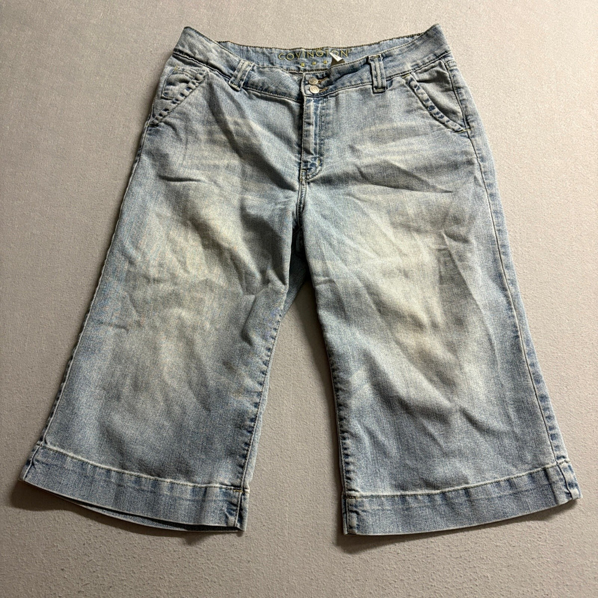 Covington Denim Capri Jeans Womens Size 14 Light Wash Stretch Cropped Shorts