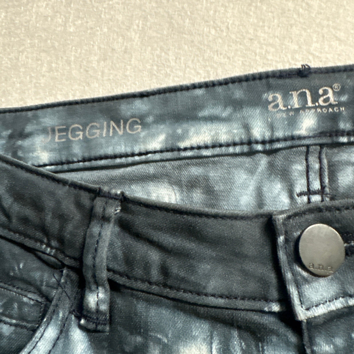 a.n.a Womens Tie Dye Jegging Jeans Size 31/12 Black Gray Acid Wash Stretch Denim