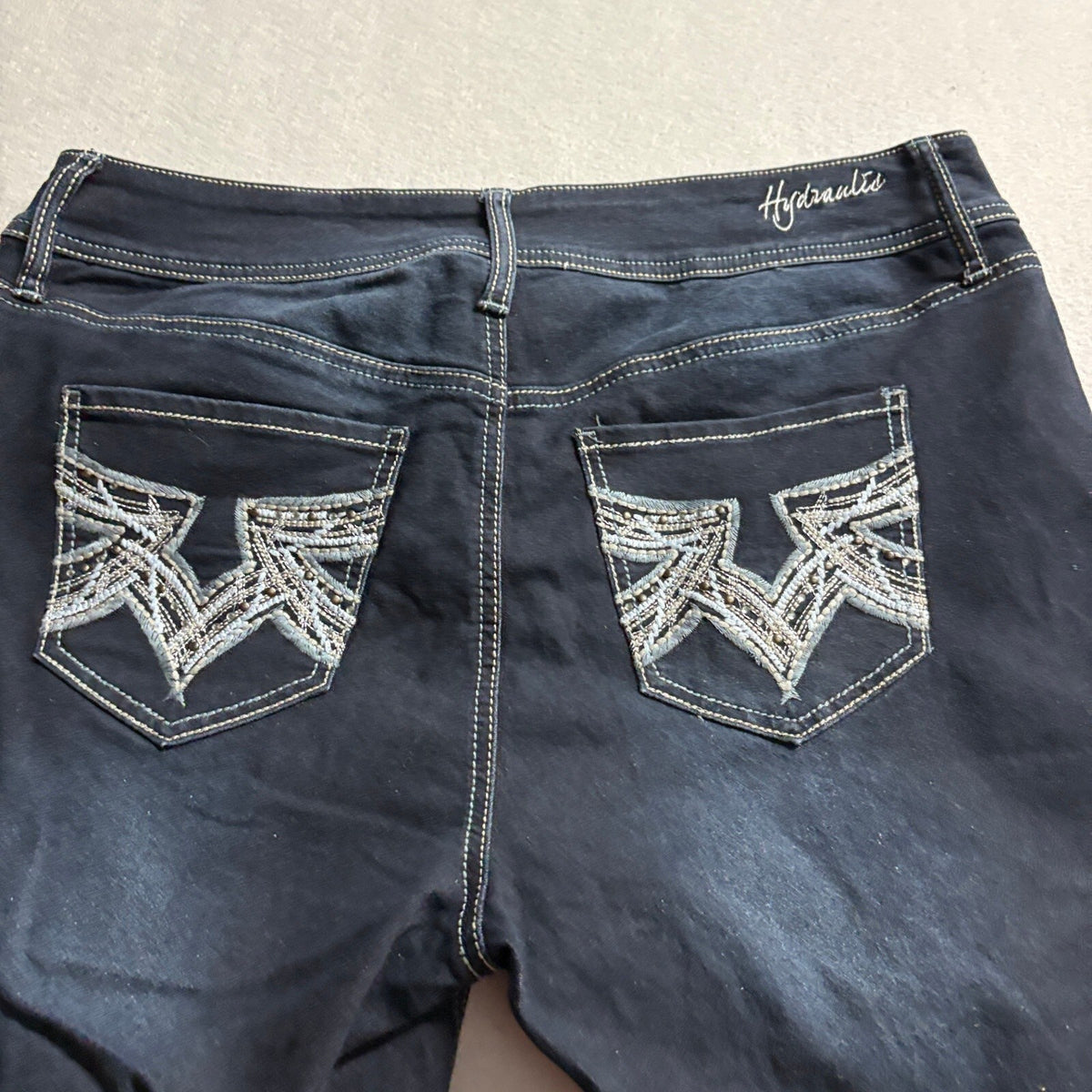 Hydraulic Denim Bermuda Shorts Womens 20W Dark Wash Cuffed Stretch Capris NWT