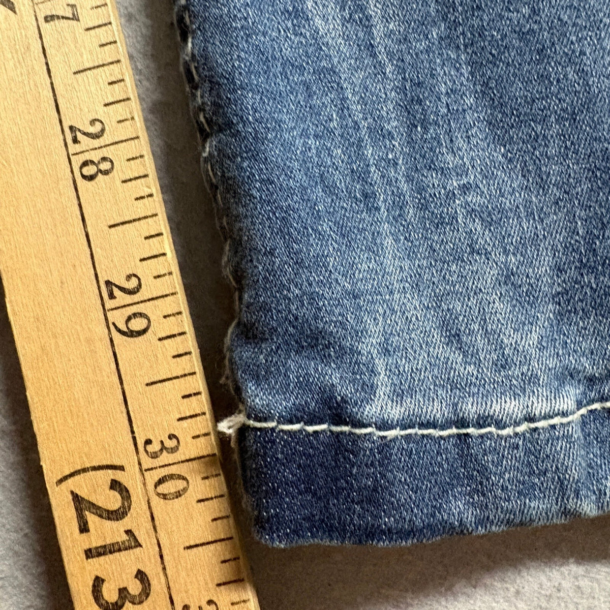 Ecko Unltd Mens Skinny Fit Stretch Blue Denim Jeans Size 36x30 Y2K Rhino Patch