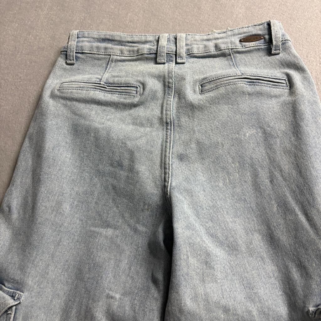 Salvaje Womens Cargo Jeans Size 7 Light Wash Blue Denim Wide Leg High Rise